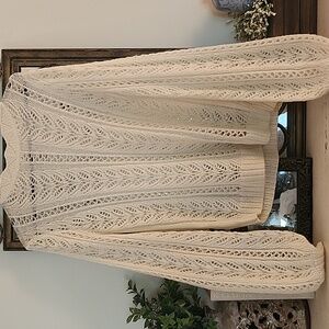Lauren Conrad sweater Size M